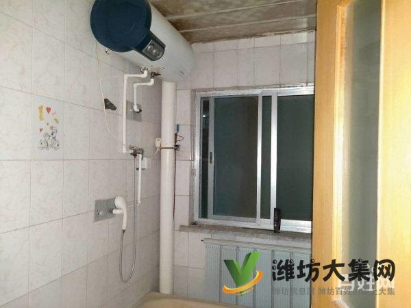 一實(shí)小近佳樂(lè)家 城市經(jīng)典旁 帶車庫(kù)有地下室 家具家