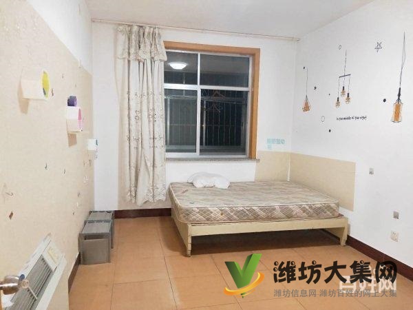 一實(shí)小近佳樂(lè)家 城市經(jīng)典旁 帶車庫(kù)有地下室 家具家