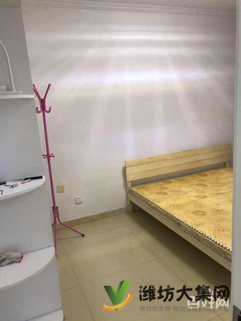 萬合華庭精裝修兩室出租