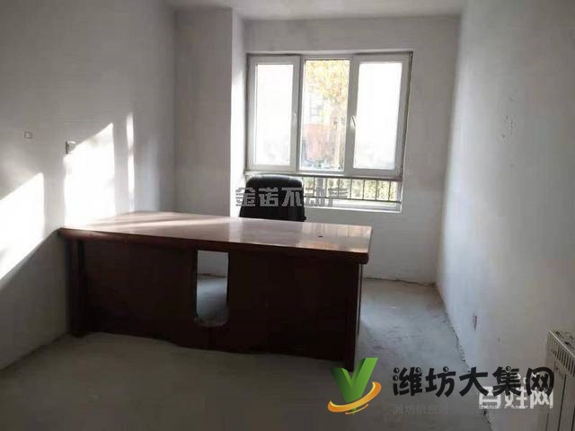 正陽(yáng)花園一樓168平帶車位儲(chǔ)藏室四室南北通透105萬火急