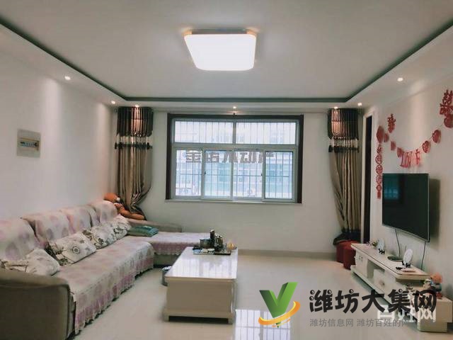 巴龍國際北區(qū)3室5樓136平 精裝修家具家電齊全拎包入住