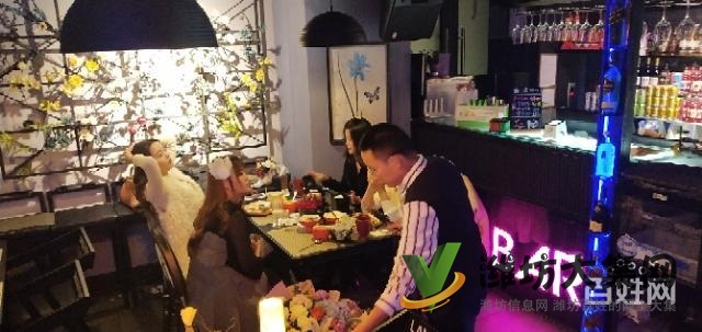 萬(wàn)達(dá)廣場(chǎng)沿街餐廳酒吧一體轉(zhuǎn)讓火急急新惠