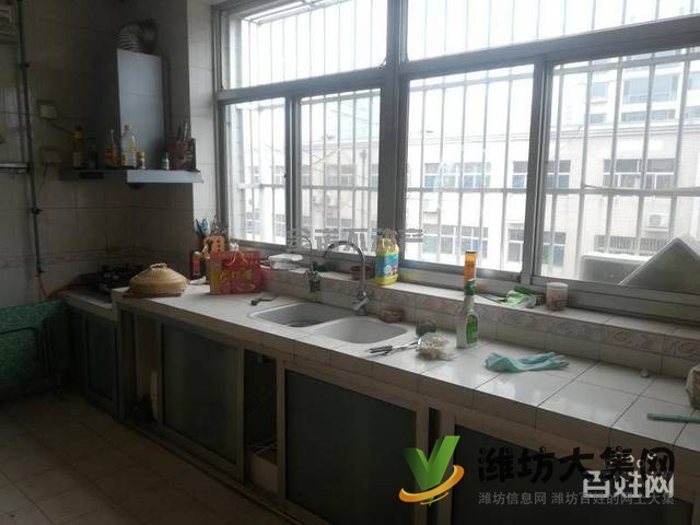 銀海路建設(shè)銀行家屬院 南北通透大三室63.6萬(wàn)帶車庫(kù)