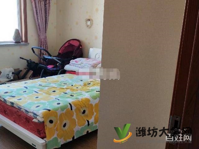 新一中西鄰銀海玉苑精裝餼室帶家具餼臺空調 拎包入住