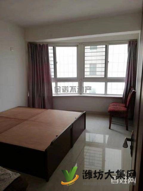 首付5萬(wàn)買(mǎi)市中心電梯房群利小區(qū)大三室精裝短住僅售53.8萬(wàn)