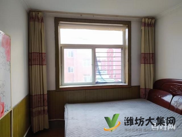 泰華萬達(dá)近葦灣小區(qū)經(jīng)典2室,家電家具齊全,拎包入住。