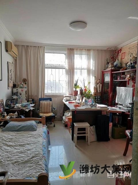 泰祥花園 多層三樓 動靜分離 精裝修 三室二廳二衛 拎包入住