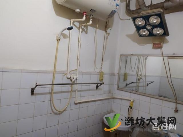 泰華萬達(dá)近葦灣小區(qū)經(jīng)典2室,家電家具齊全,拎包入住。