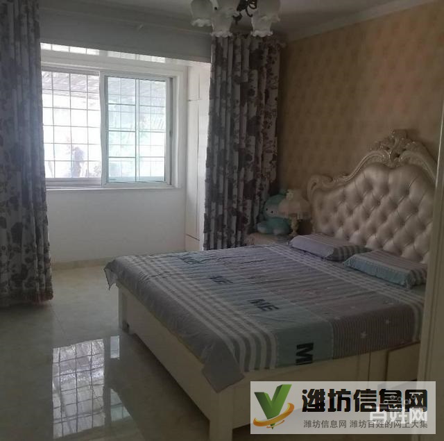 多層一樓帶院起地一層93平僅售73萬精裝無稅急售帶