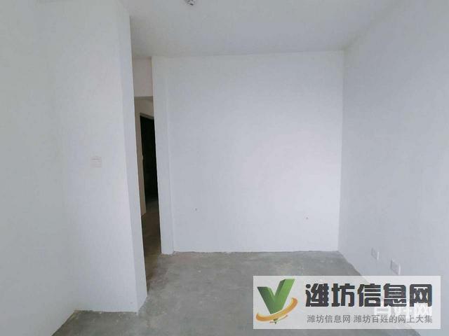 恒大楓葉近圣菲漫步更名貸款現房!雙衛,客廳朝陽,看房有鑰匙!