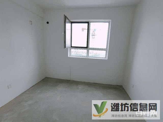 恒大楓葉近圣菲漫步更名貸款現房!雙衛,客廳朝陽,看房有鑰匙!