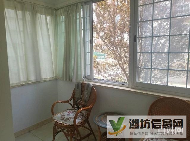 多層一樓帶院起地一層93平僅售73萬精裝無稅急售帶