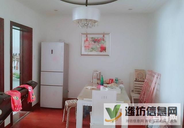 多層一樓帶院起地一層93平僅售73萬精裝無稅急售帶