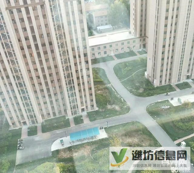 帶大車庫,南北通透,實(shí)小* * *!首付不高