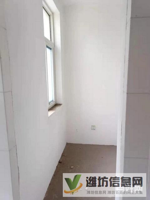 天虹花園,1樓,3室2廳2衛(wèi),南向大客廳,帶大車庫