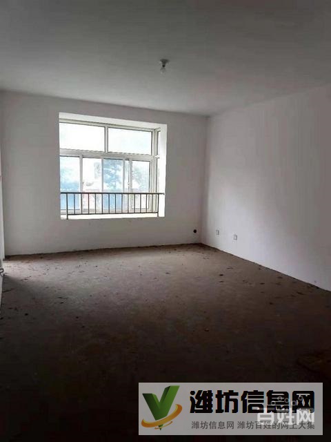 天虹花園,1樓,3室2廳2衛(wèi),南向大客廳,帶大車庫