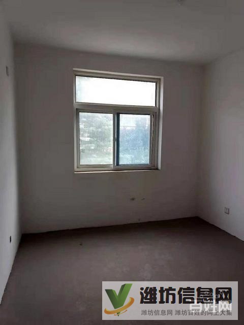 天虹花園,1樓,3室2廳2衛(wèi),南向大客廳,帶大車庫