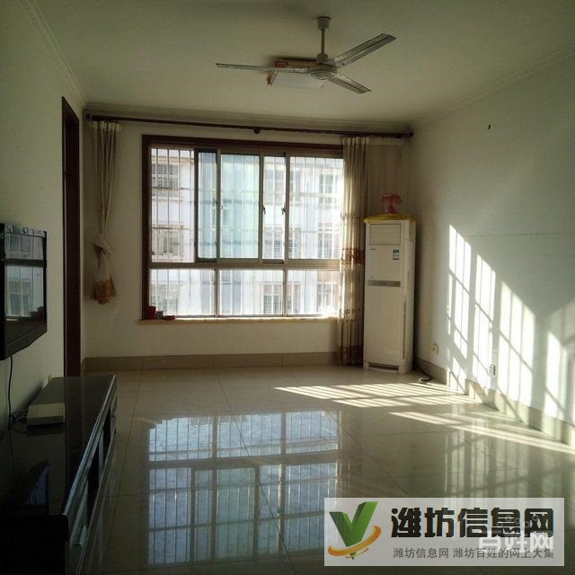 教授新村 142平大三室 帶車庫 南北通透戶型