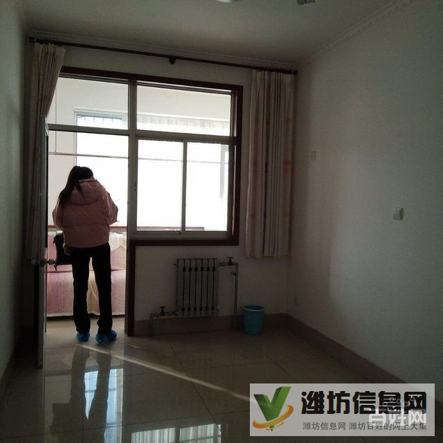 教授新村 142平大三室 帶車庫 南北通透戶型