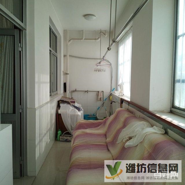 教授新村 142平大三室 帶車庫 南北通透戶型