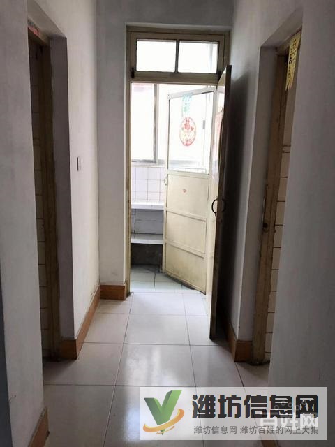 一樓帶大院!大院!有南門,實小近,標準三室,全明通透